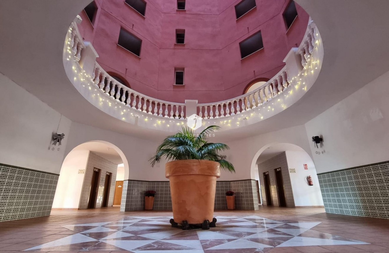 Segunda mano - Apartamento / piso -
Torrevieja - Los Frutales