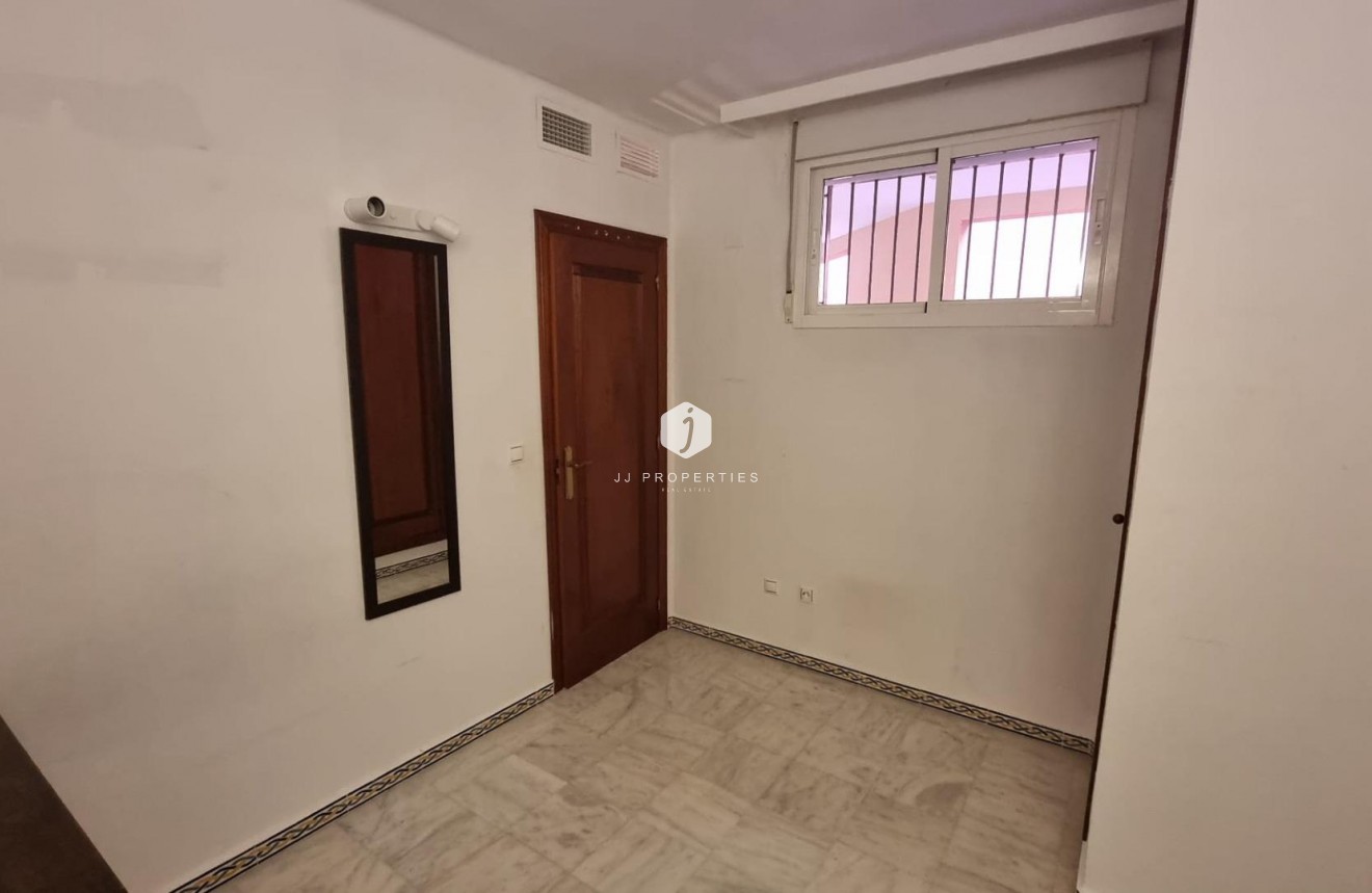 Segunda mano - Apartamento / piso -
Torrevieja - Los Frutales