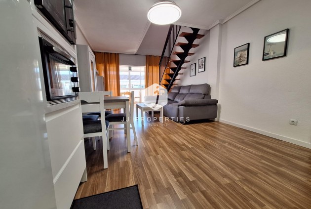 Resale - Apartment / flat -
Torrevieja - Centro
