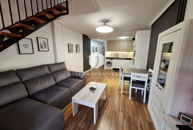 Resale - Apartment / flat -
Torrevieja - Centro