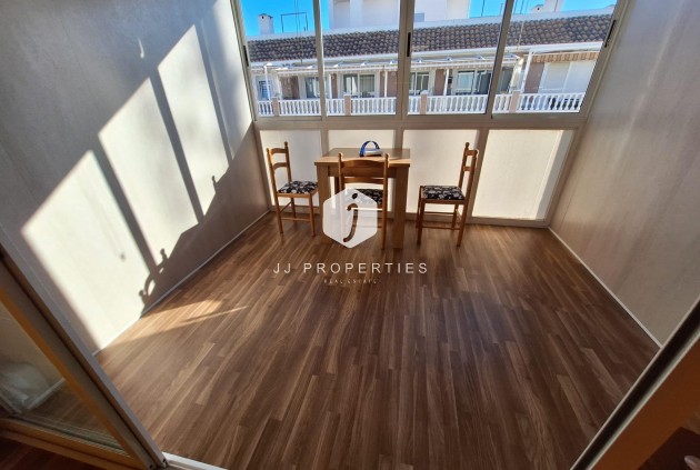 Resale - Apartment / flat -
Torrevieja - Centro