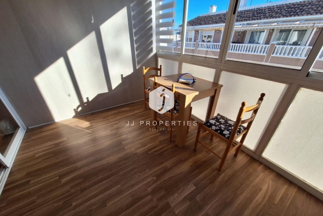 Resale - Apartment / flat -
Torrevieja - Centro
