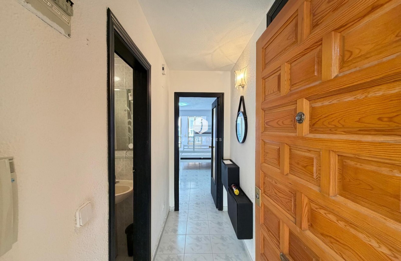 Tweedehands - Appartement / flat -
Torrevieja - Playa del Cura