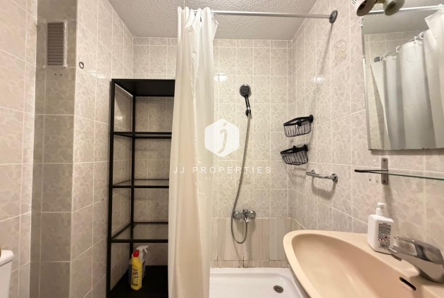 Tweedehands - Appartement / flat -
Torrevieja - Playa del Cura
