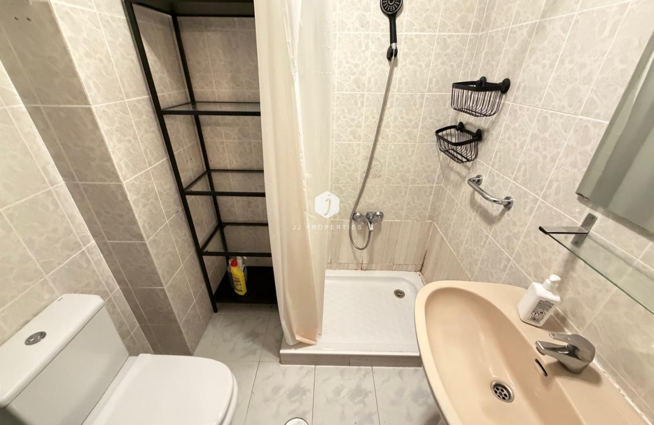Tweedehands - Appartement / flat -
Torrevieja - Playa del Cura