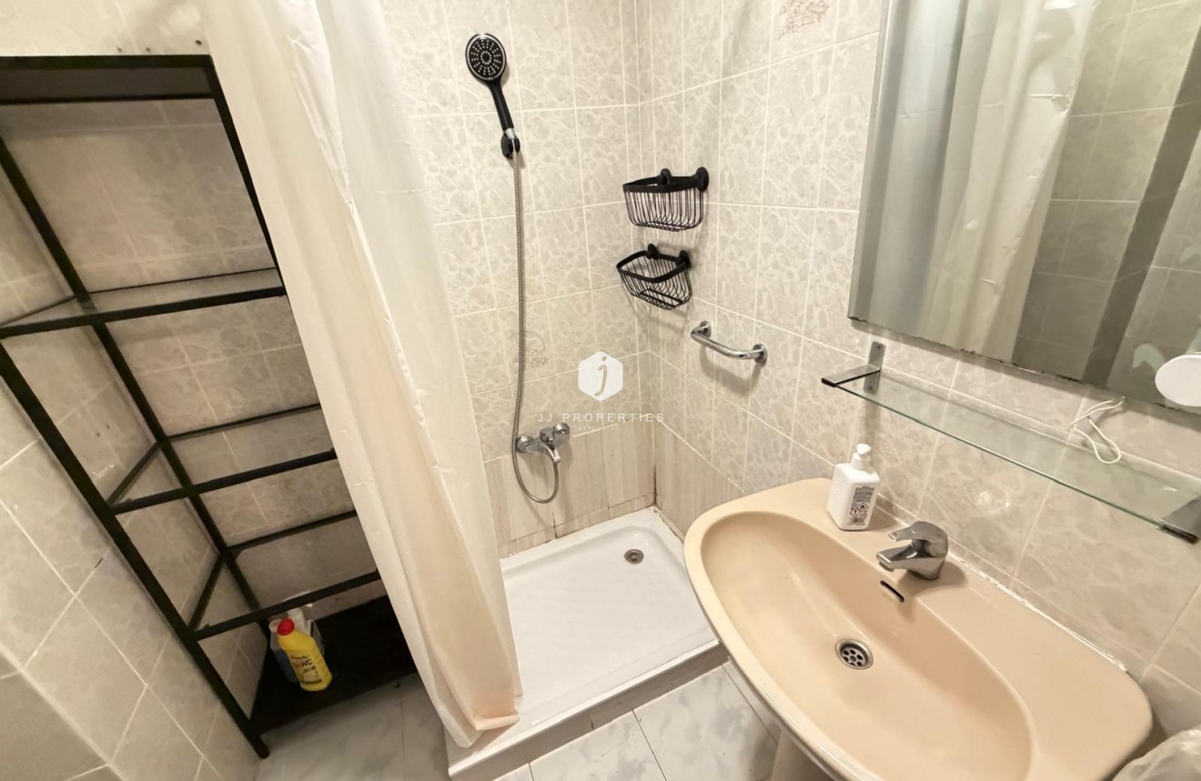Tweedehands - Appartement / flat -
Torrevieja - Playa del Cura