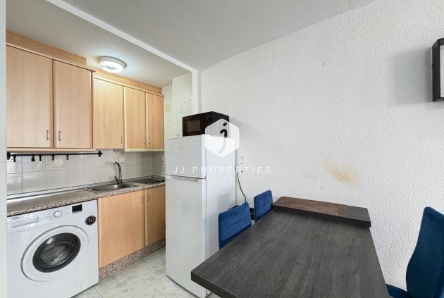 Tweedehands - Appartement / flat -
Torrevieja - Playa del Cura