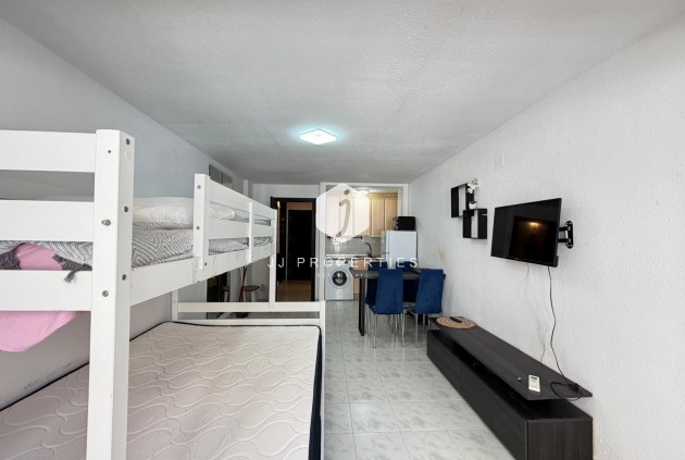 Tweedehands - Appartement / flat -
Torrevieja - Playa del Cura