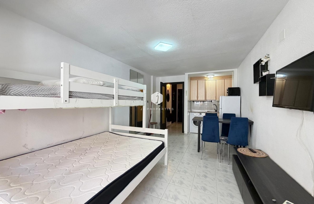 Tweedehands - Appartement / flat -
Torrevieja - Playa del Cura