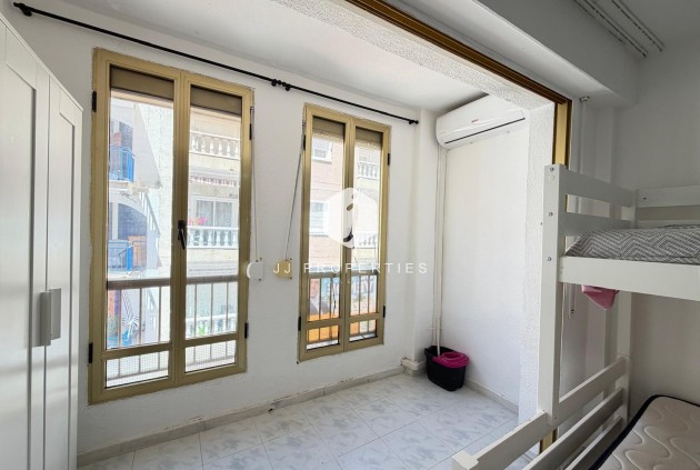 Tweedehands - Appartement / flat -
Torrevieja - Playa del Cura