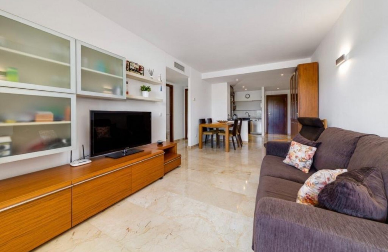 Resale - Apartment / flat -
Torrevieja - Punta prima