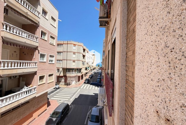Tweedehands - Appartement / flat -
Torrevieja - Playa del Cura