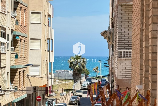 Tweedehands - Appartement / flat -
Torrevieja - Playa del Cura