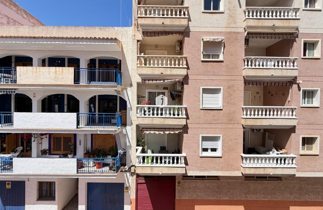 Tweedehands - Appartement / flat -
Torrevieja - Playa del Cura