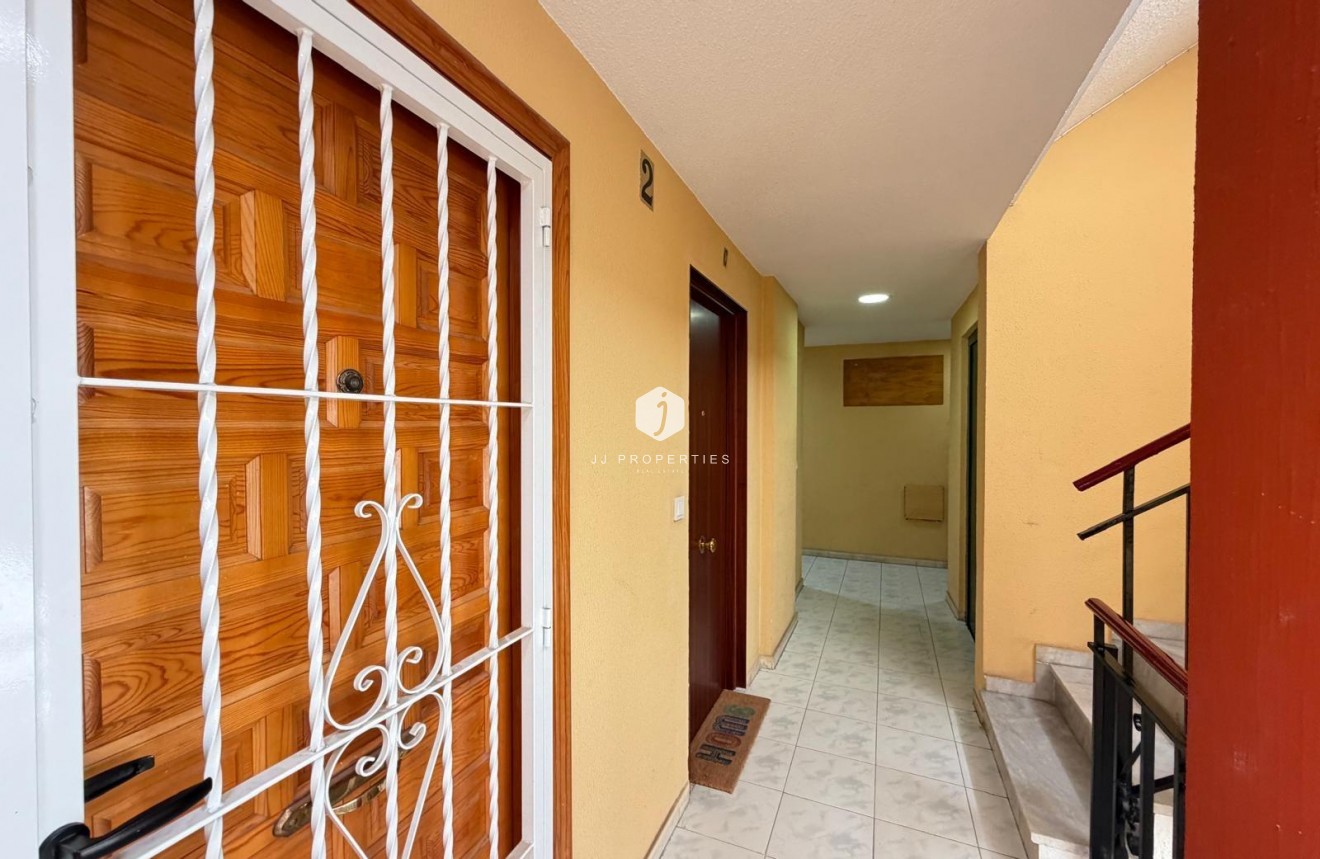 Tweedehands - Appartement / flat -
Torrevieja - Playa del Cura