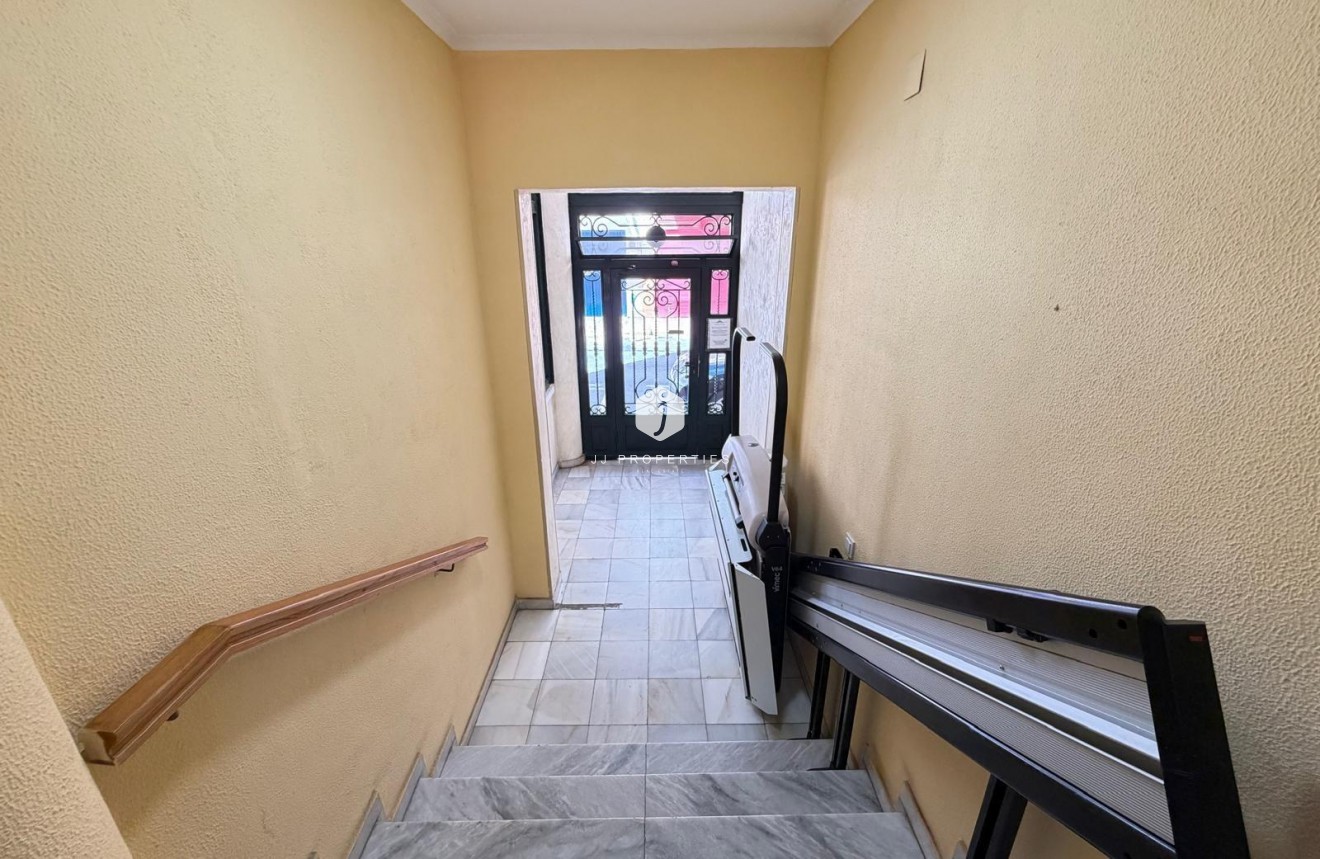 Tweedehands - Appartement / flat -
Torrevieja - Playa del Cura