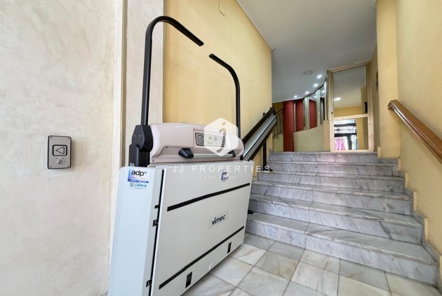 Tweedehands - Appartement / flat -
Torrevieja - Playa del Cura