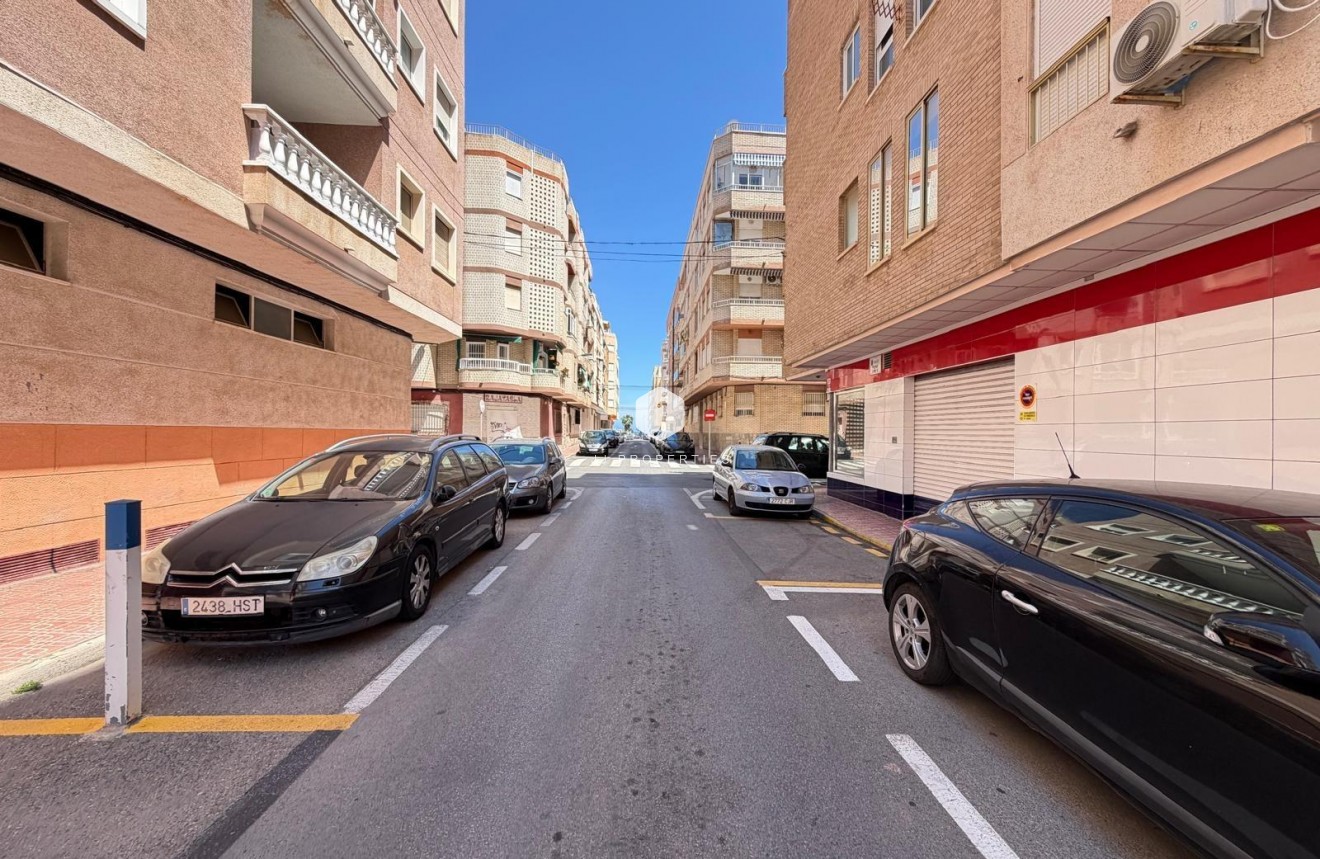 Tweedehands - Appartement / flat -
Torrevieja - Playa del Cura