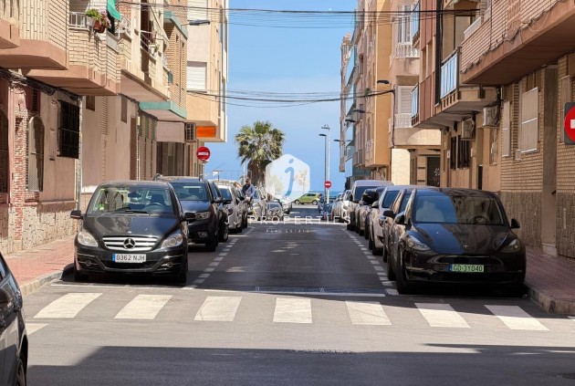 Tweedehands - Appartement / flat -
Torrevieja - Playa del Cura