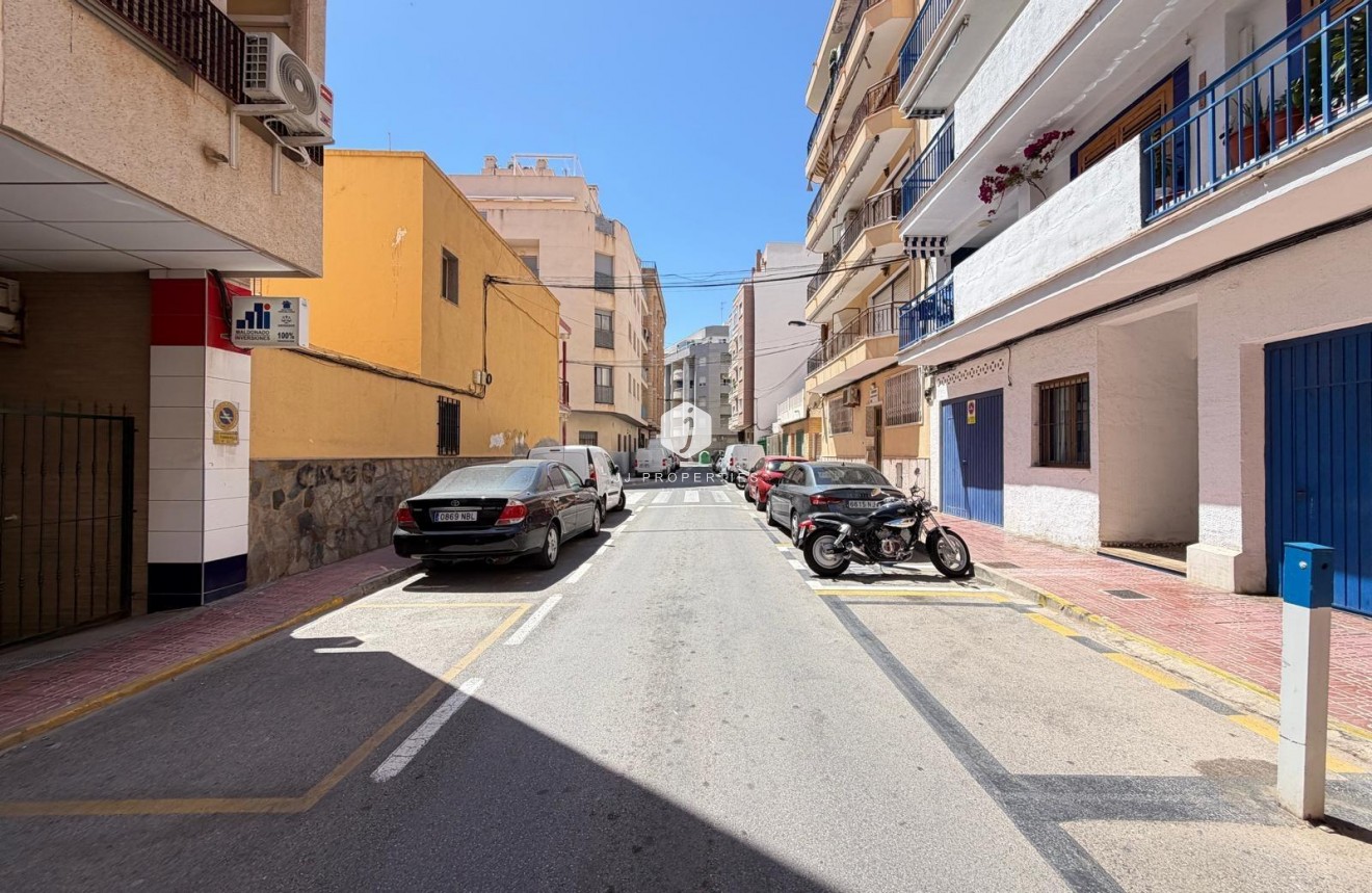 Tweedehands - Appartement / flat -
Torrevieja - Playa del Cura