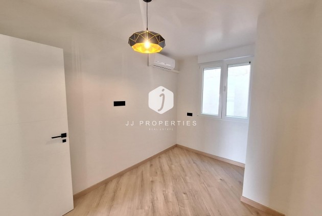 Aus zweiter Hand - Wohnung -
Torrevieja - Playa de los Locos