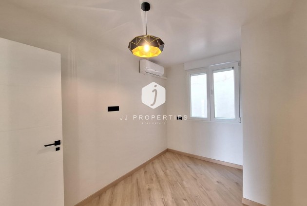 Aus zweiter Hand - Wohnung -
Torrevieja - Playa de los Locos