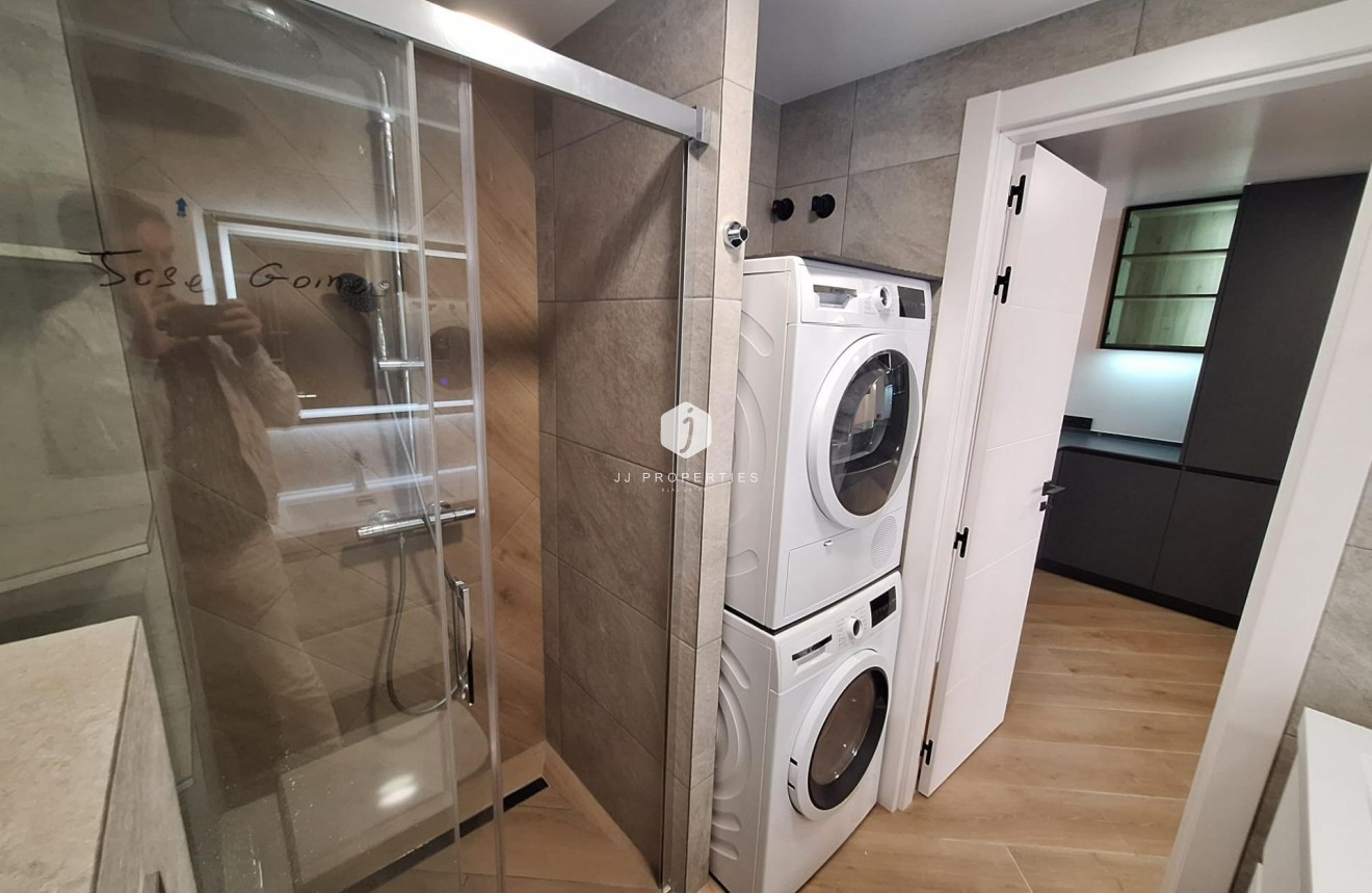 Aus zweiter Hand - Wohnung -
Torrevieja - Playa de los Locos