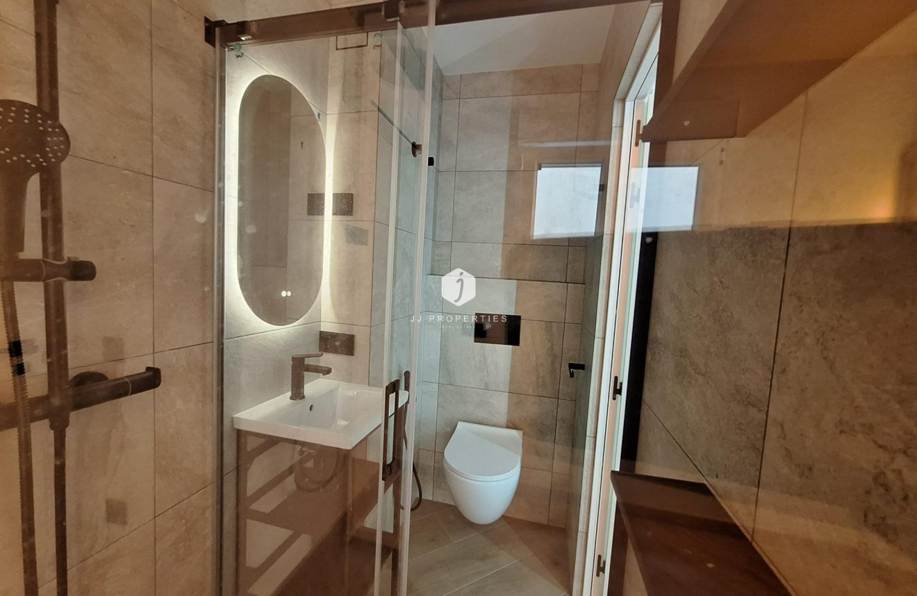 Aus zweiter Hand - Wohnung -
Torrevieja - Playa de los Locos