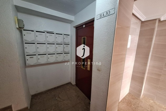 Aus zweiter Hand - Wohnung -
Torrevieja - Playa de los Locos