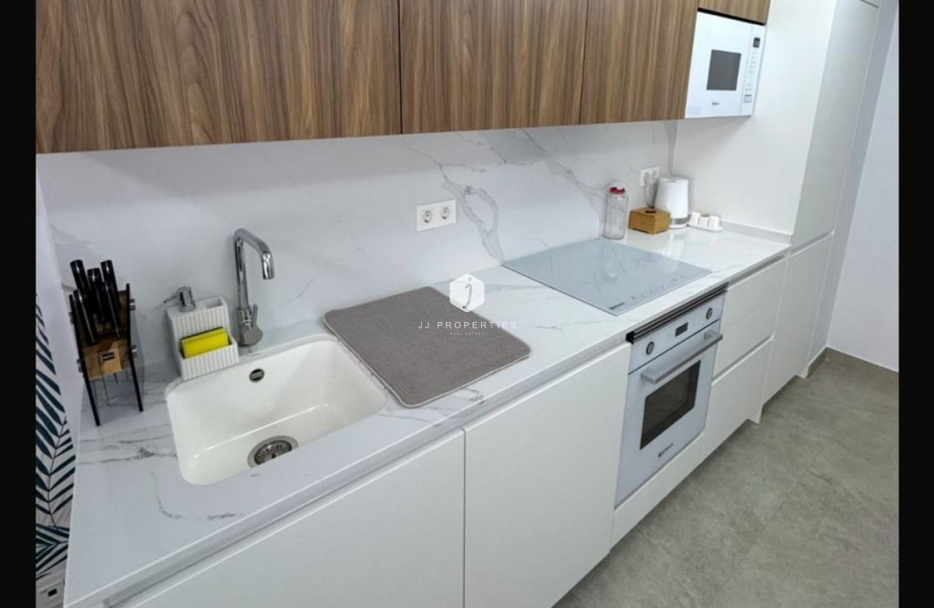 Segunda mano - Apartamento / piso -
Torrevieja - Playa del Cura