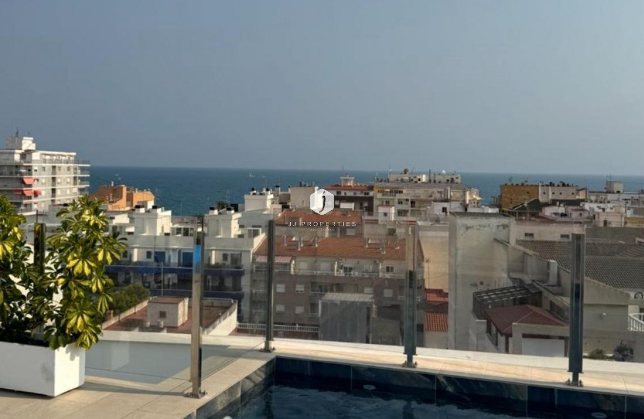 Segunda mano - Apartamento / piso -
Torrevieja - Playa del Cura