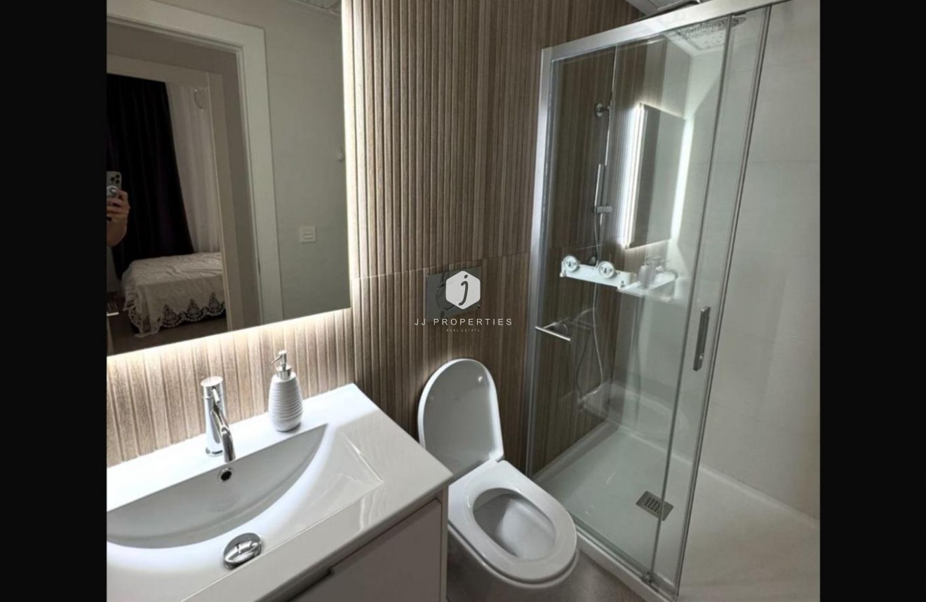 Segunda mano - Apartamento / piso -
Torrevieja - Playa del Cura