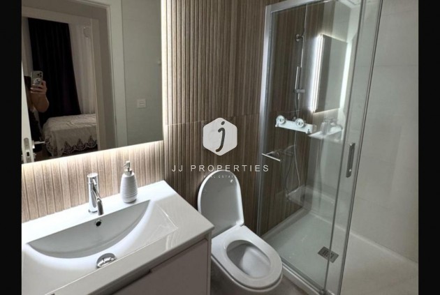 Segunda mano - Apartamento / piso -
Torrevieja - Playa del Cura