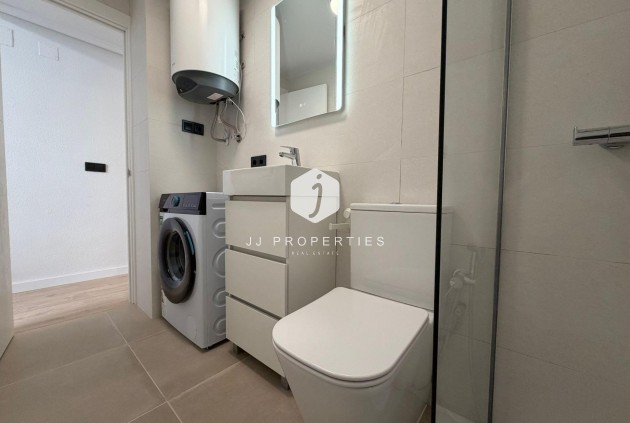 Resale - Apartment / flat -
Torrevieja - Playa del Cura