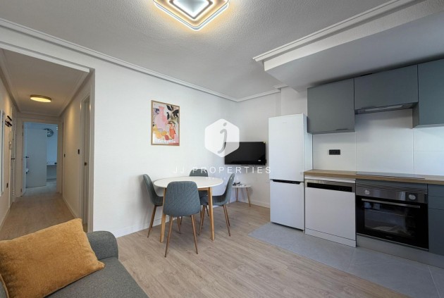 Resale - Apartment / flat -
Torrevieja - Playa del Cura