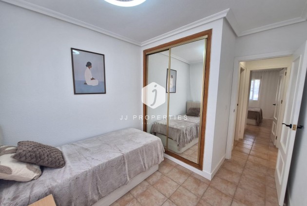Aus zweiter Hand - Bungalow -
Torrevieja - Sector 25