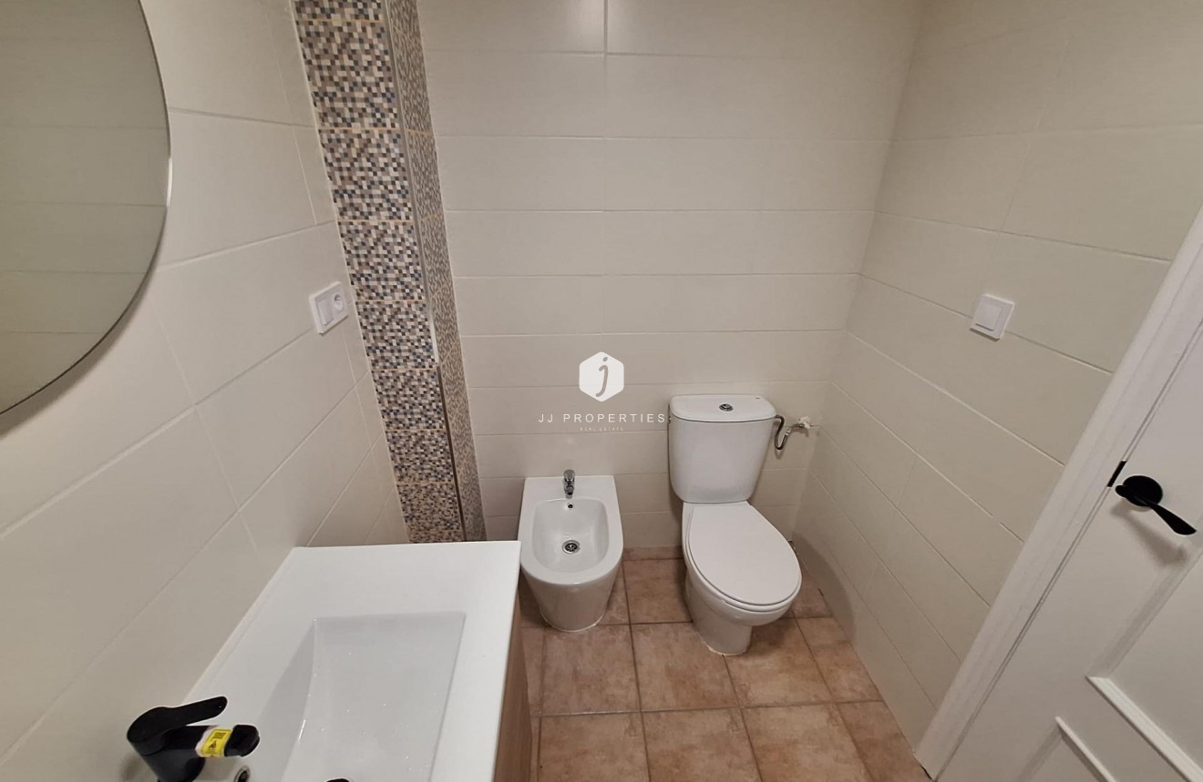 Aus zweiter Hand - Bungalow -
Torrevieja - Sector 25