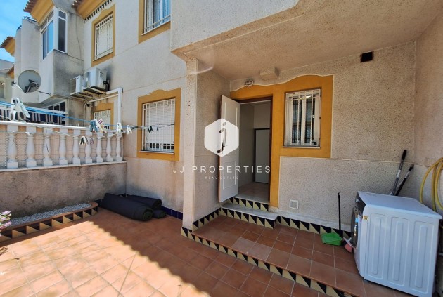 Aus zweiter Hand - Bungalow -
Torrevieja - Sector 25