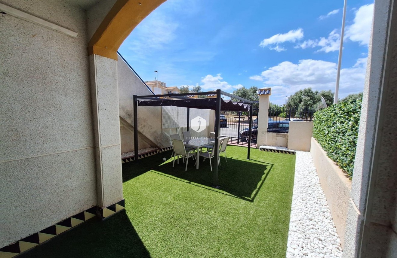 Aus zweiter Hand - Bungalow -
Torrevieja - Sector 25