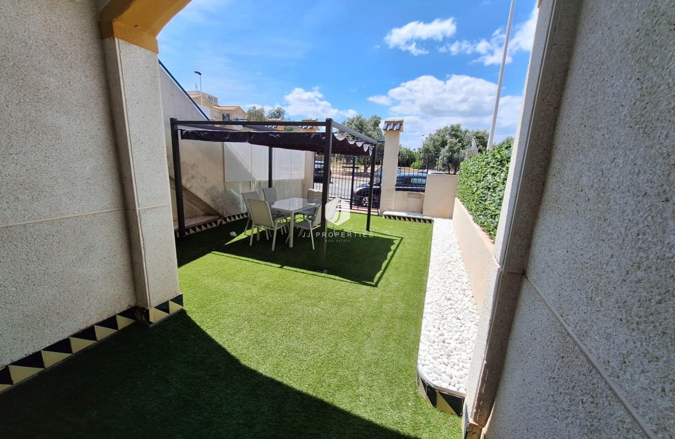 Aus zweiter Hand - Bungalow -
Torrevieja - Sector 25
