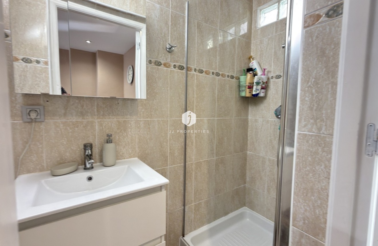 Resale - Chalet -
La Zenia - Costa Blanca