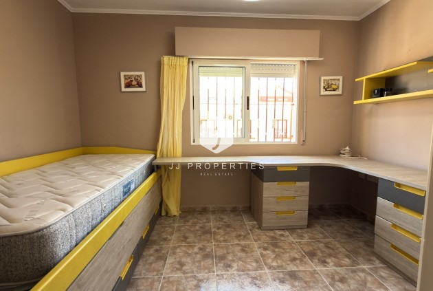 Resale - Chalet -
La Zenia - Costa Blanca