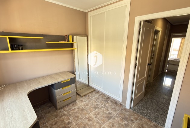 Resale - Chalet -
La Zenia - Costa Blanca
