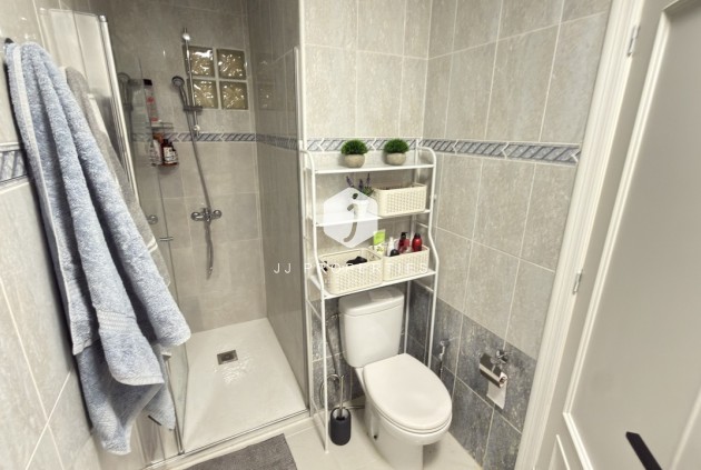Resale - Chalet -
La Zenia - Costa Blanca