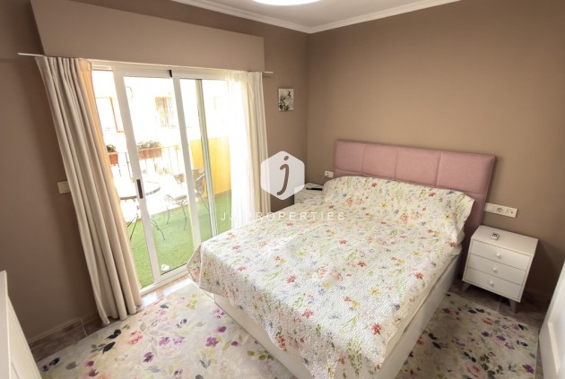 Resale - Chalet -
La Zenia - Costa Blanca