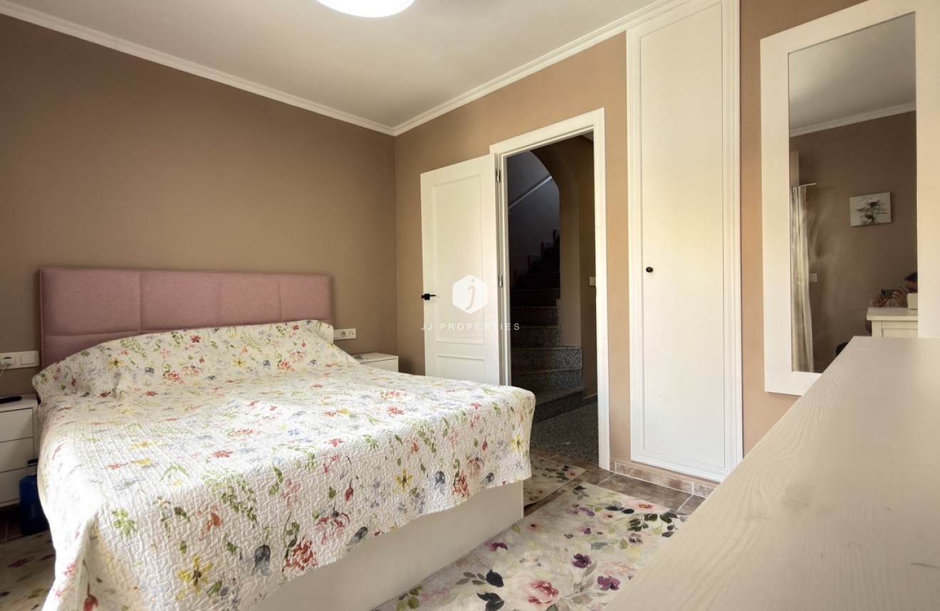 Resale - Chalet -
La Zenia - Costa Blanca