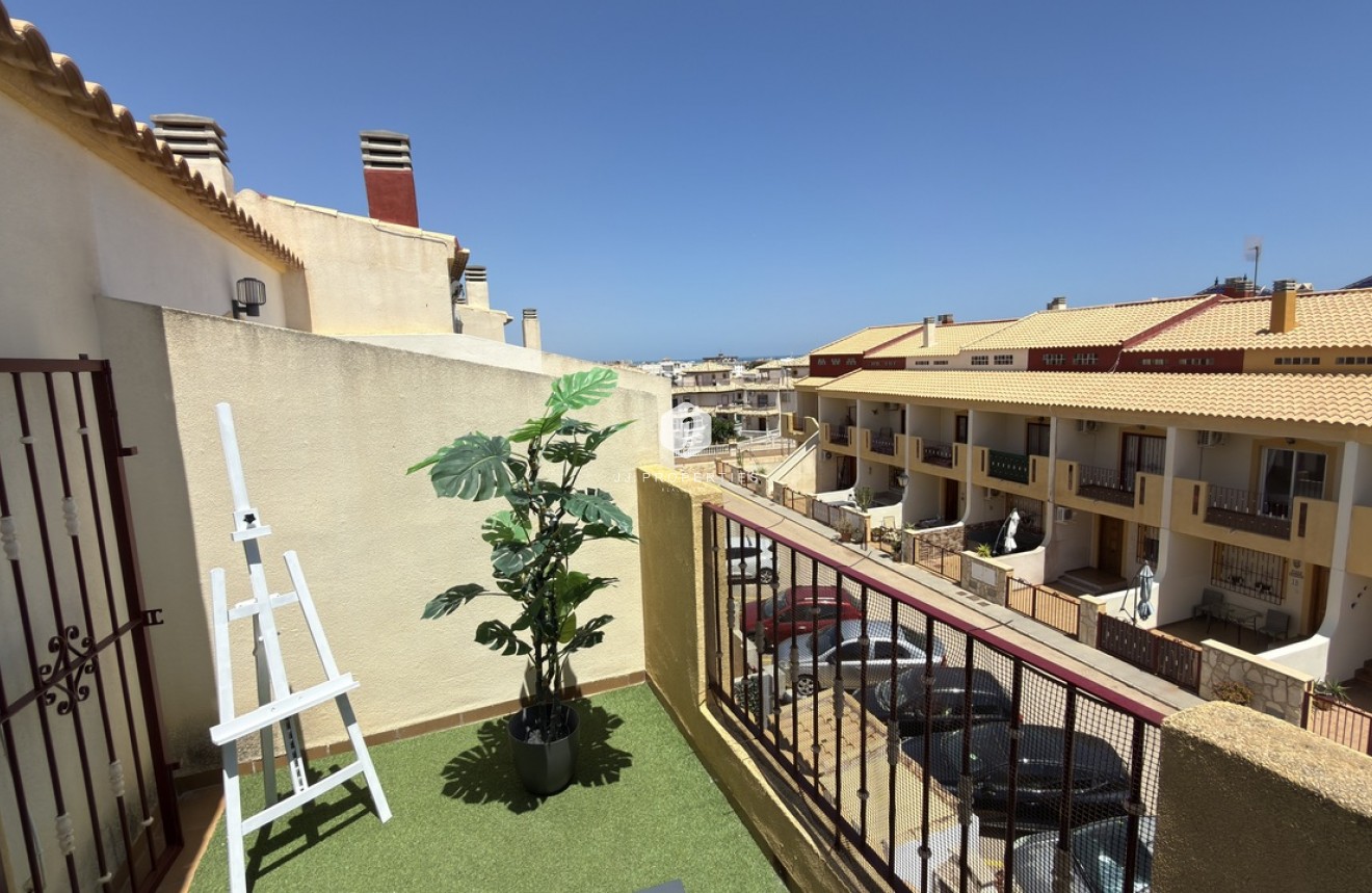 Resale - Chalet -
La Zenia - Costa Blanca