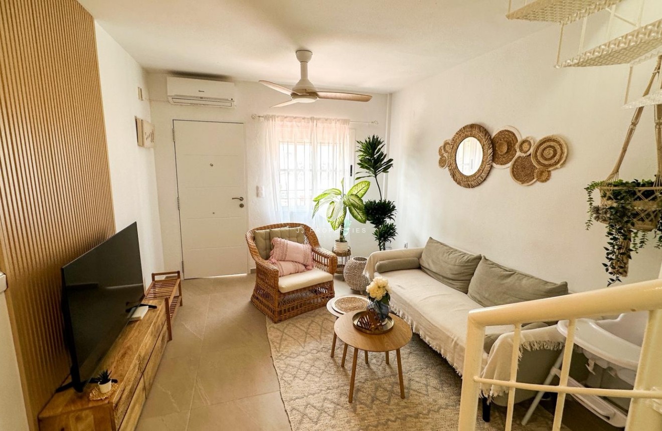 Segunda mano - Apartamento / piso -
Orihuela Costa - Costa Blanca