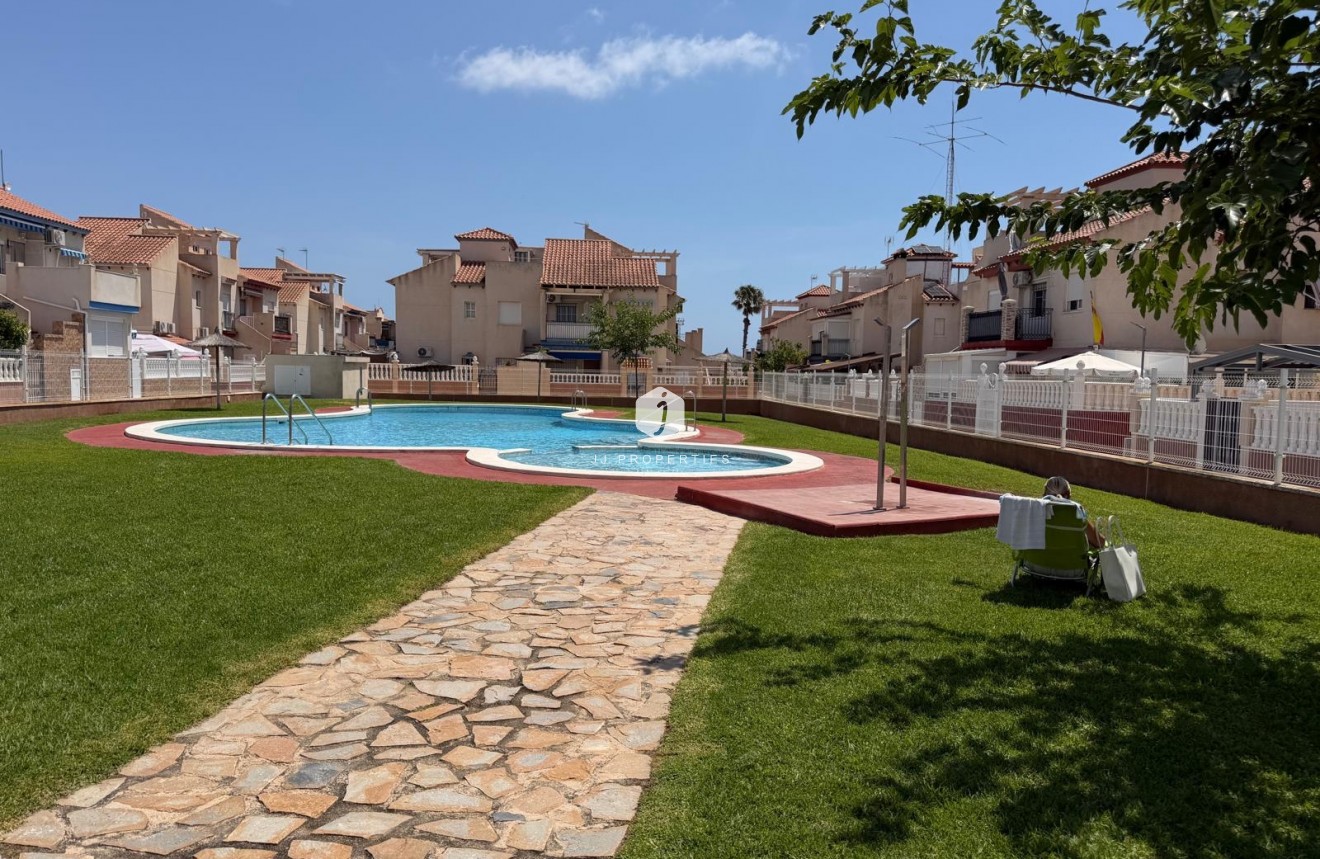 Segunda mano - Apartamento / piso -
Orihuela Costa - Costa Blanca