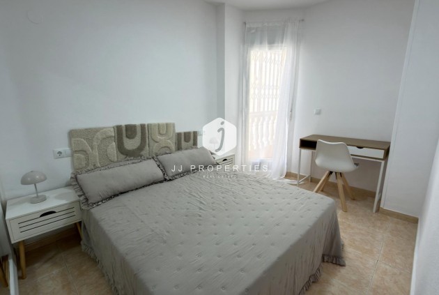 Tweedehands - Appartement / flat -
Torrevieja - Centro